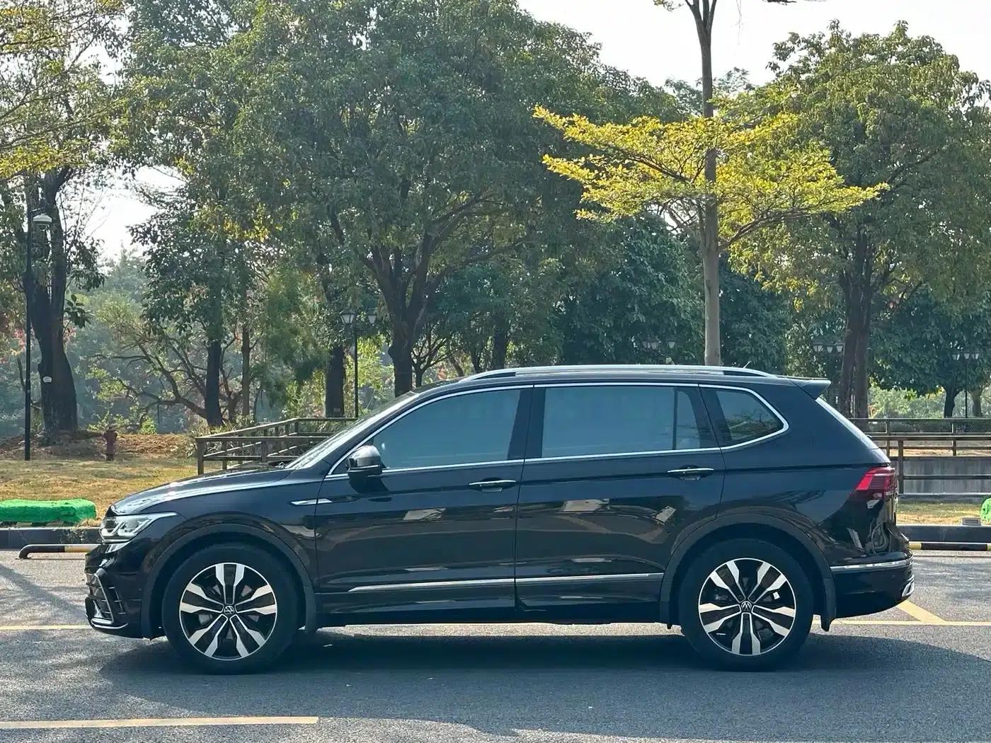 Tiguan L 2022 380TSI Automatic 4WD R-Line Flagship Edition 7-Seater — миниатюра 4