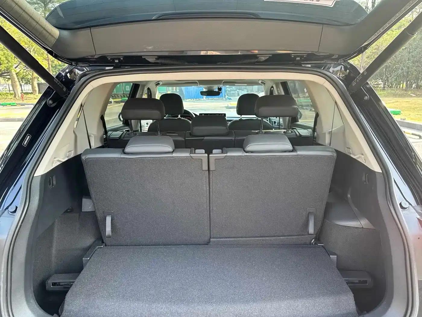 Tiguan L 2022 380TSI Automatic 4WD R-Line Flagship Edition 7-Seater — миниатюра 8