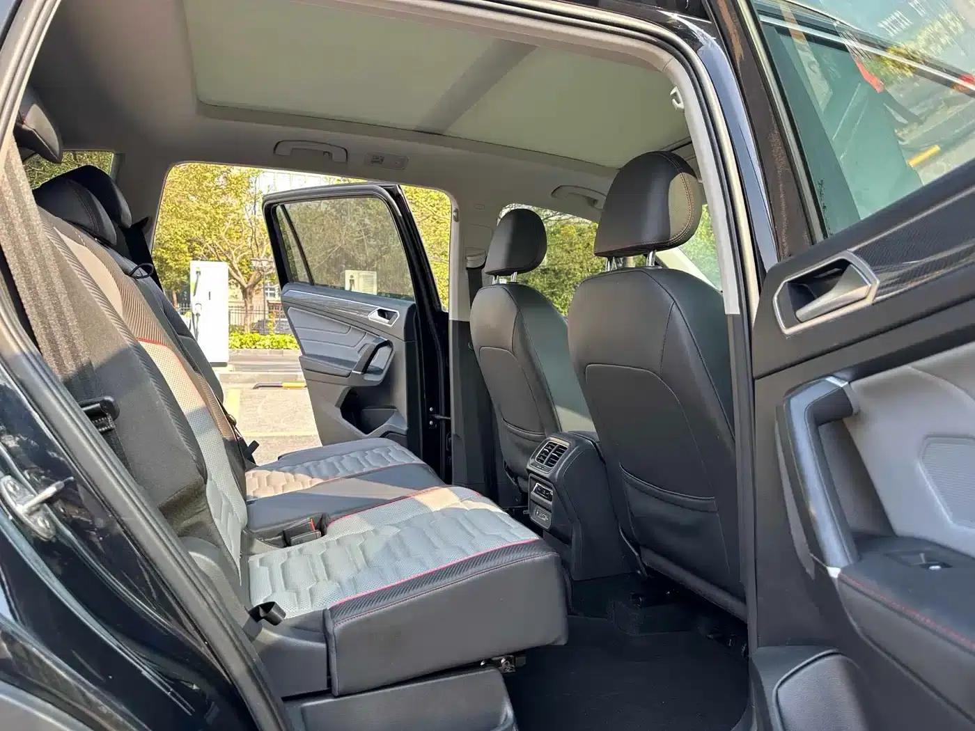 Tiguan L 2022 380TSI Automatic 4WD R-Line Flagship Edition 7-Seater — миниатюра 9