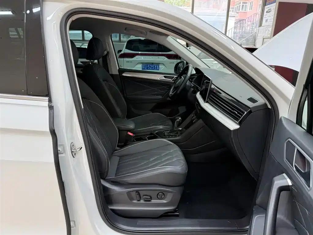 Tiguan L 2023 280TSI Automatic 2WD Trendy Limited Edition — миниатюра 13
