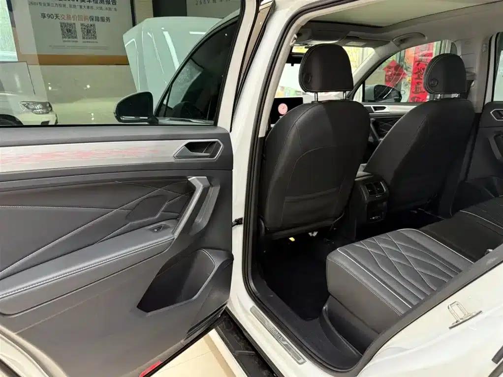 Tiguan L 2023 280TSI Automatic 2WD Trendy Limited Edition — миниатюра 14