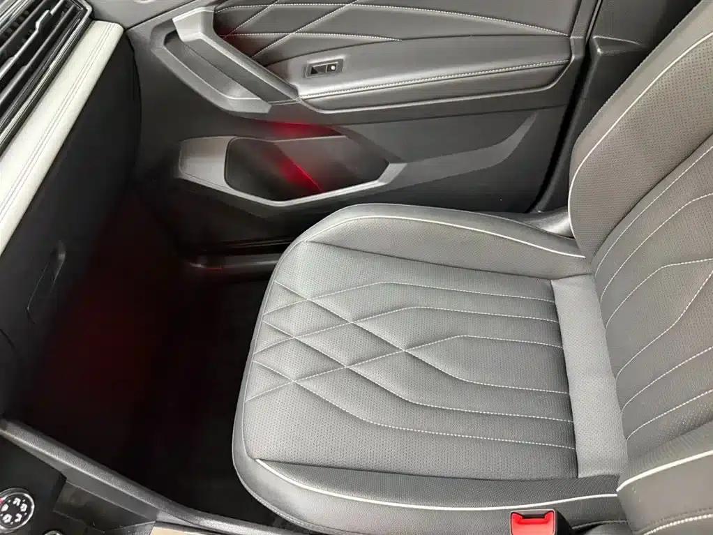 Tiguan L 2023 280TSI Automatic 2WD Trendy Limited Edition — миниатюра 18