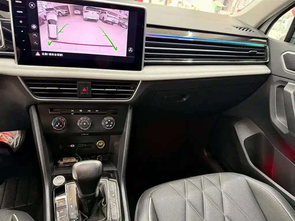 Tiguan L 2023 280TSI Automatic 2WD Trendy Limited Edition — миниатюра 19