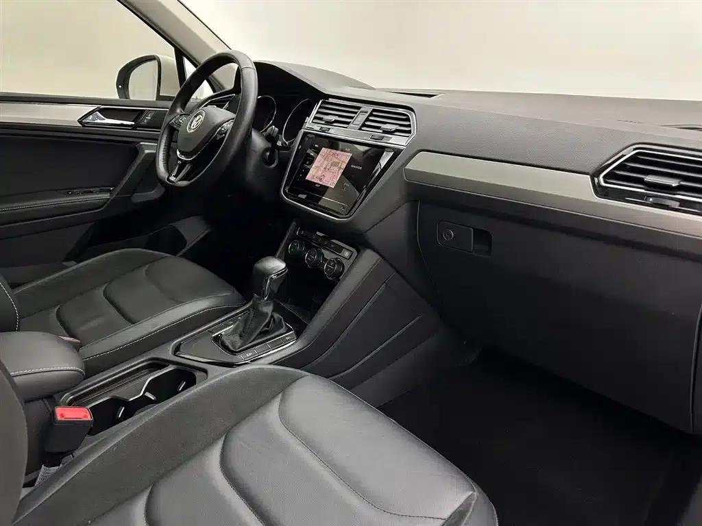 Tiguan L 2019 Facelift 330TSI Automatic 2WD Panoramic Comfort Edition (China VI Emission Standard) — миниатюра 16
