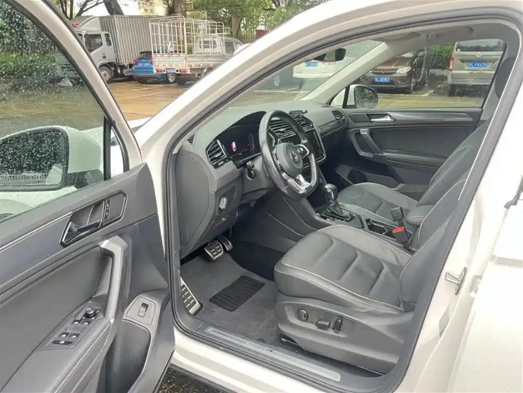 Tiguan L 2020 330TSI Automatic 2WD R-Line Flagship Edition (China VI Emission Standard) — миниатюра 9