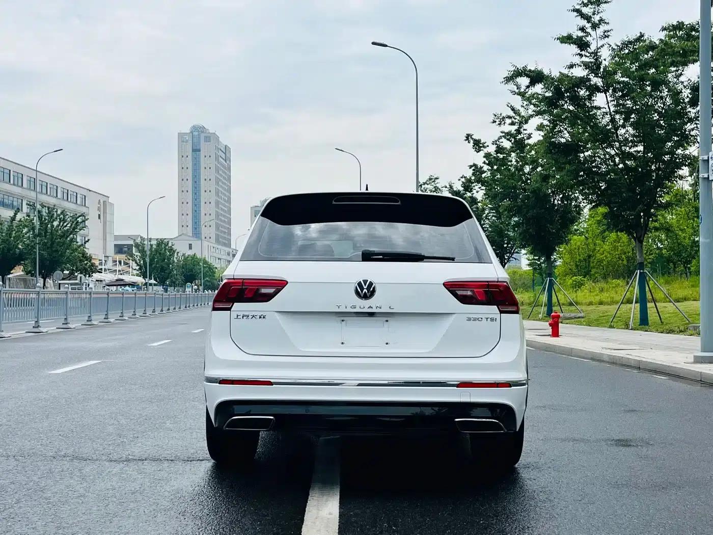 Tiguan L 2021 330TSI Automatic 2WD R-Line Premium Edition — миниатюра 8