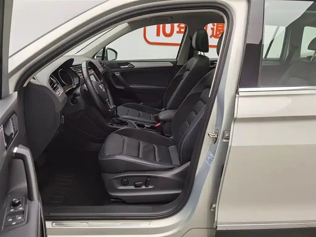 Tiguan L 2018 330TSI Automatic 2WD Luxury Edition — миниатюра 10