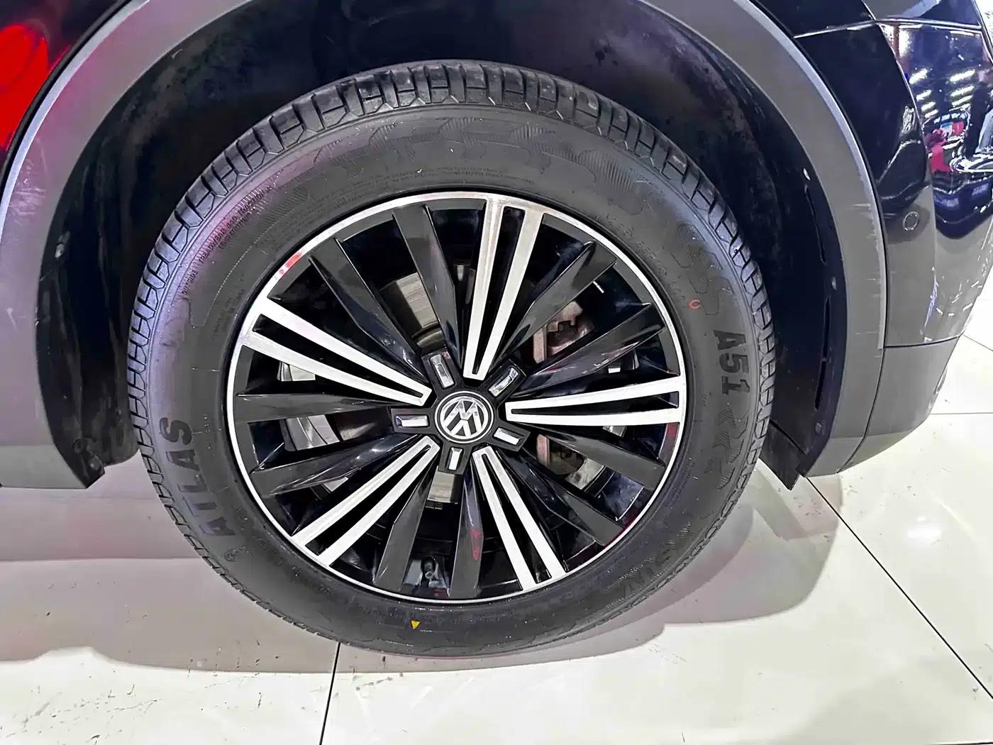 Tiguan L 2020 330TSI Automatic 2WD Panoramic Comfort Edition (China VI Emission Standard) — миниатюра 20
