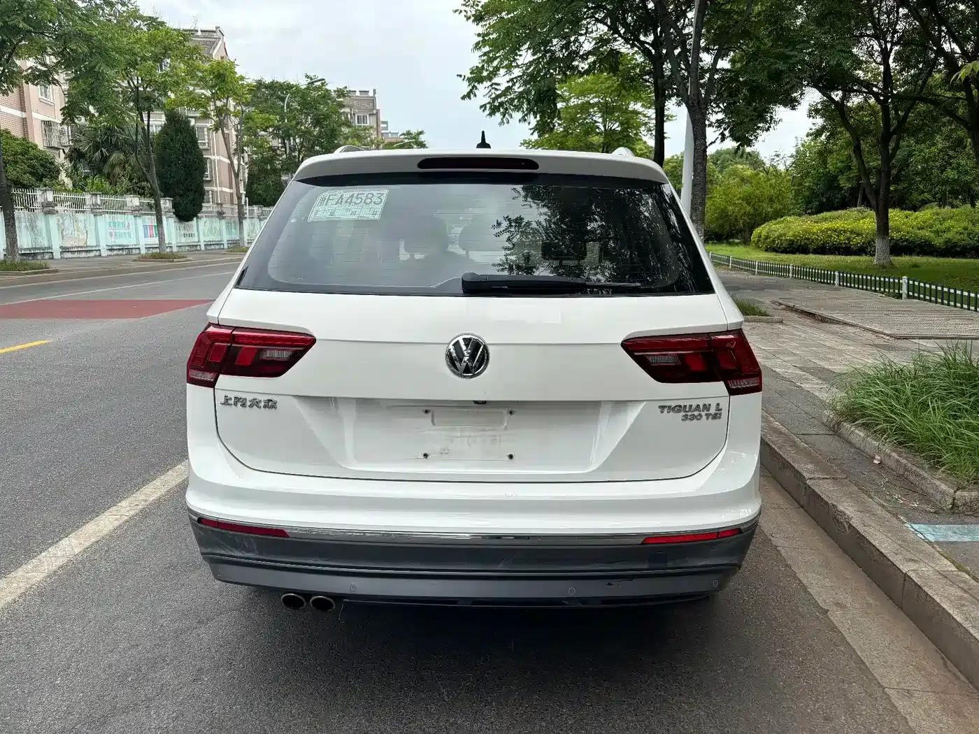 Tiguan L 2018 330TSI Automatic 2WD Luxury Edition — миниатюра 6