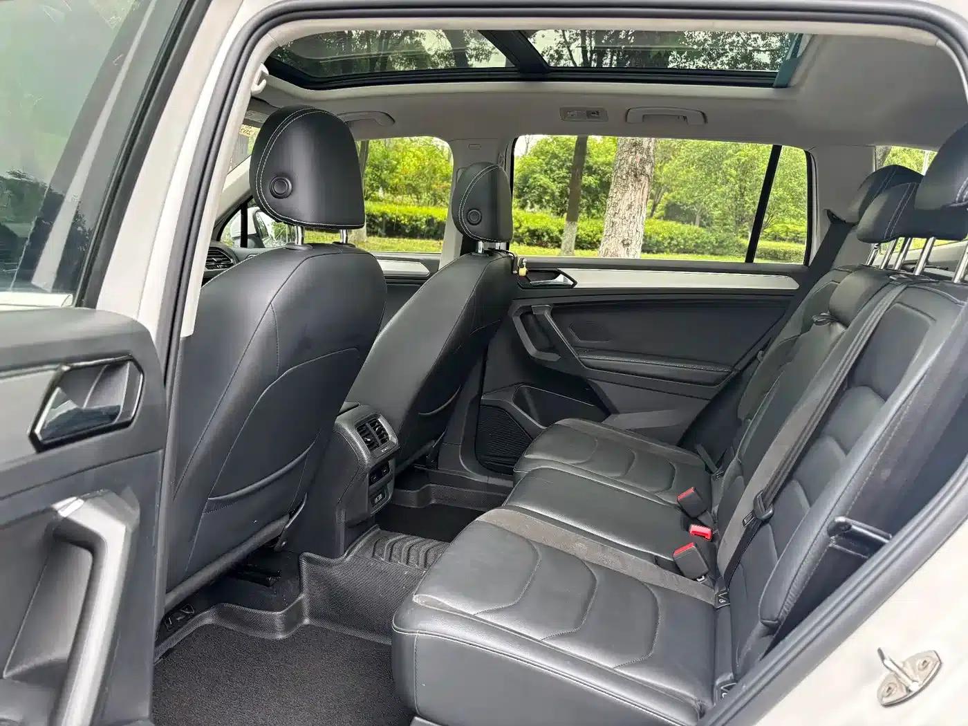 Tiguan L 2018 330TSI Automatic 2WD Luxury Edition — миниатюра 10