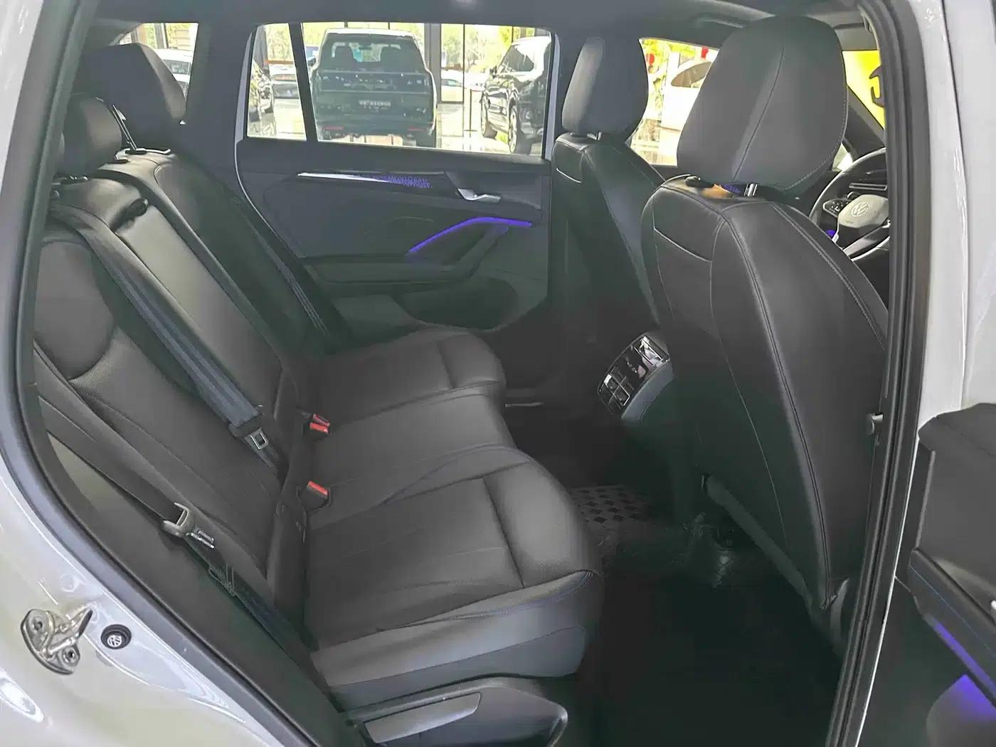 Tiguan L 2024 PRO 330TSI 2WD R-Line Smart Edition — миниатюра 19