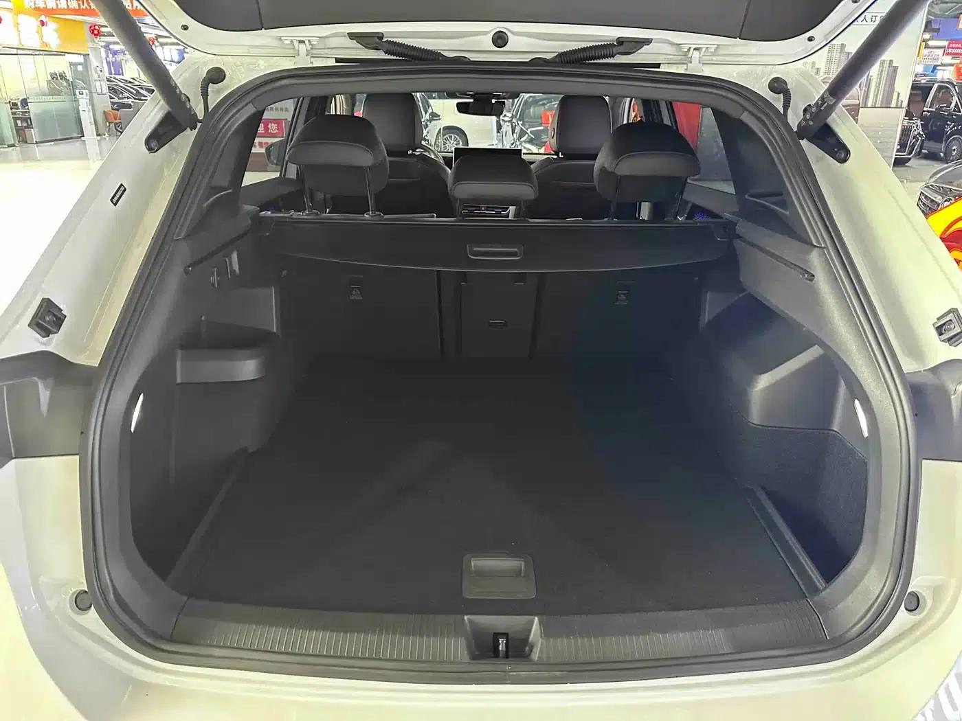 Tiguan L 2024 PRO 330TSI 2WD R-Line Smart Edition — миниатюра 21