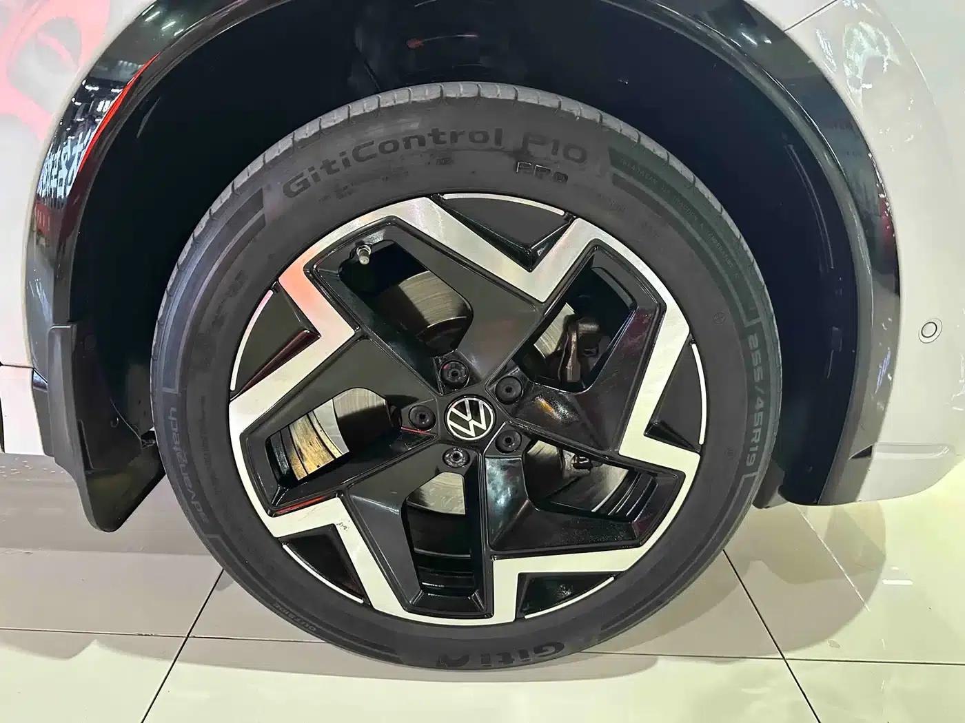 Tiguan L 2024 PRO 330TSI 2WD R-Line Smart Edition — миниатюра 25