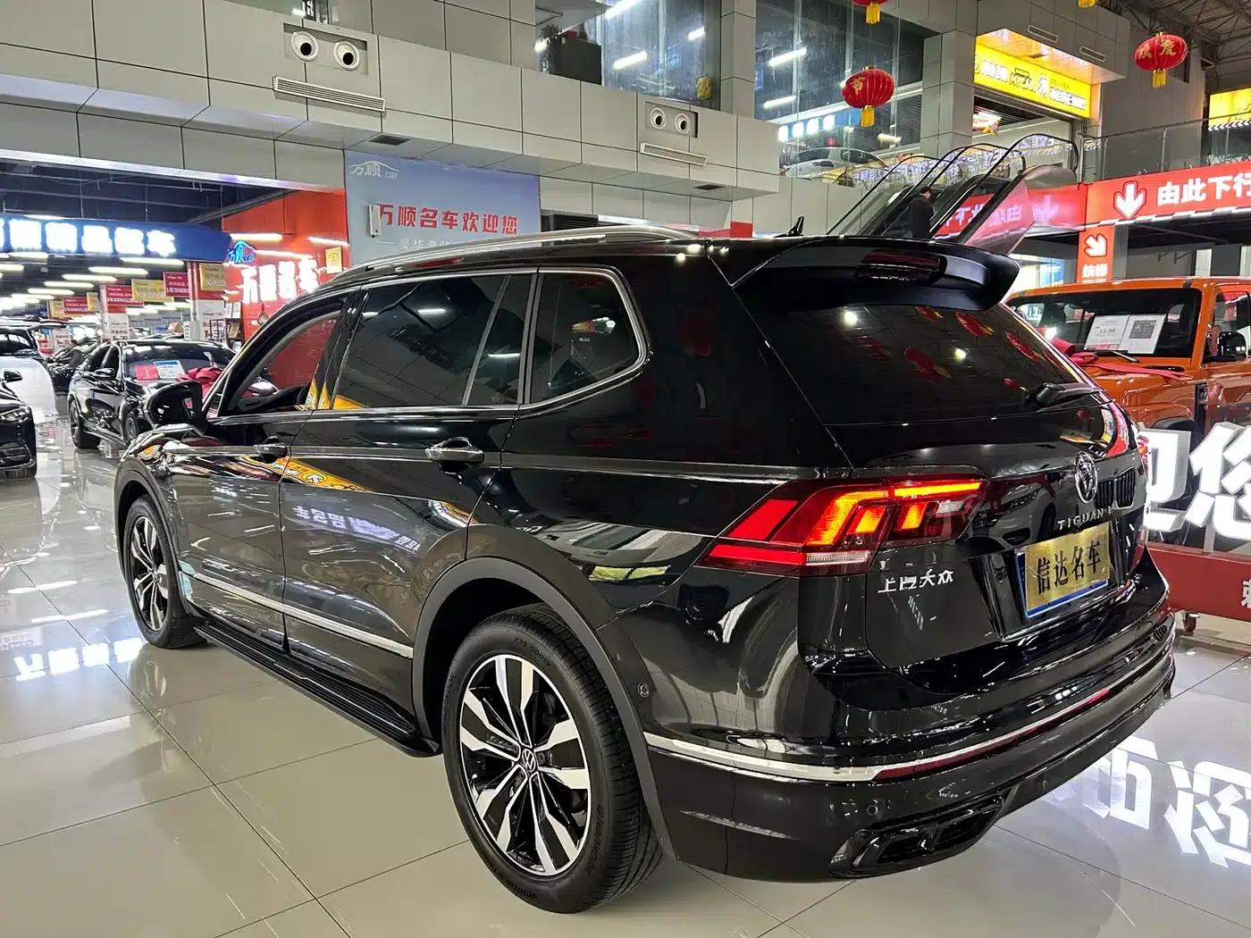 Tiguan L 2024 Outstanding Edition 330TSI Automatic 2WD R-Line Dragon Edition — миниатюра 17