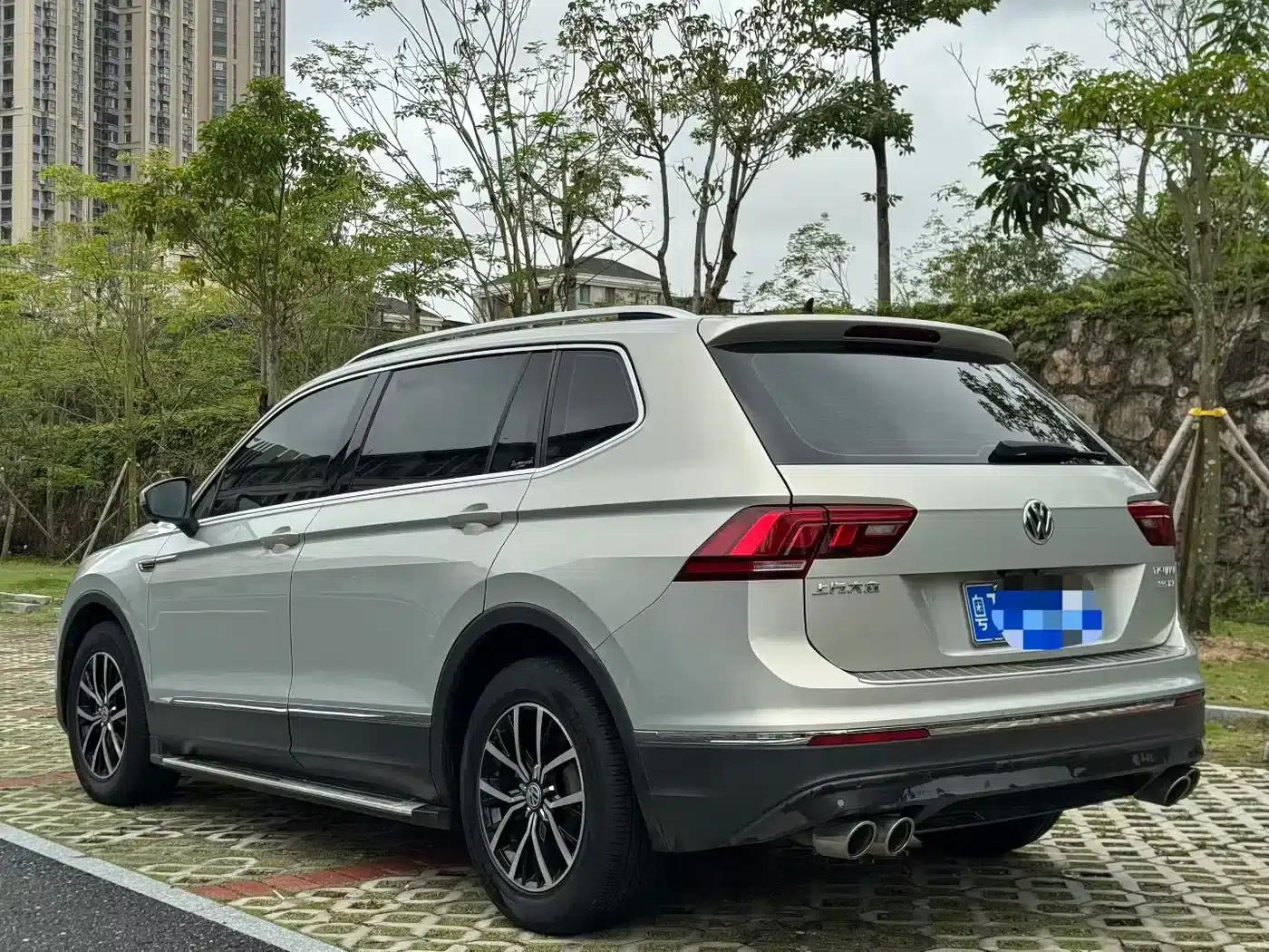 Tiguan L 2017 330TSI Automatic 2WD Luxury Edition — миниатюра 7