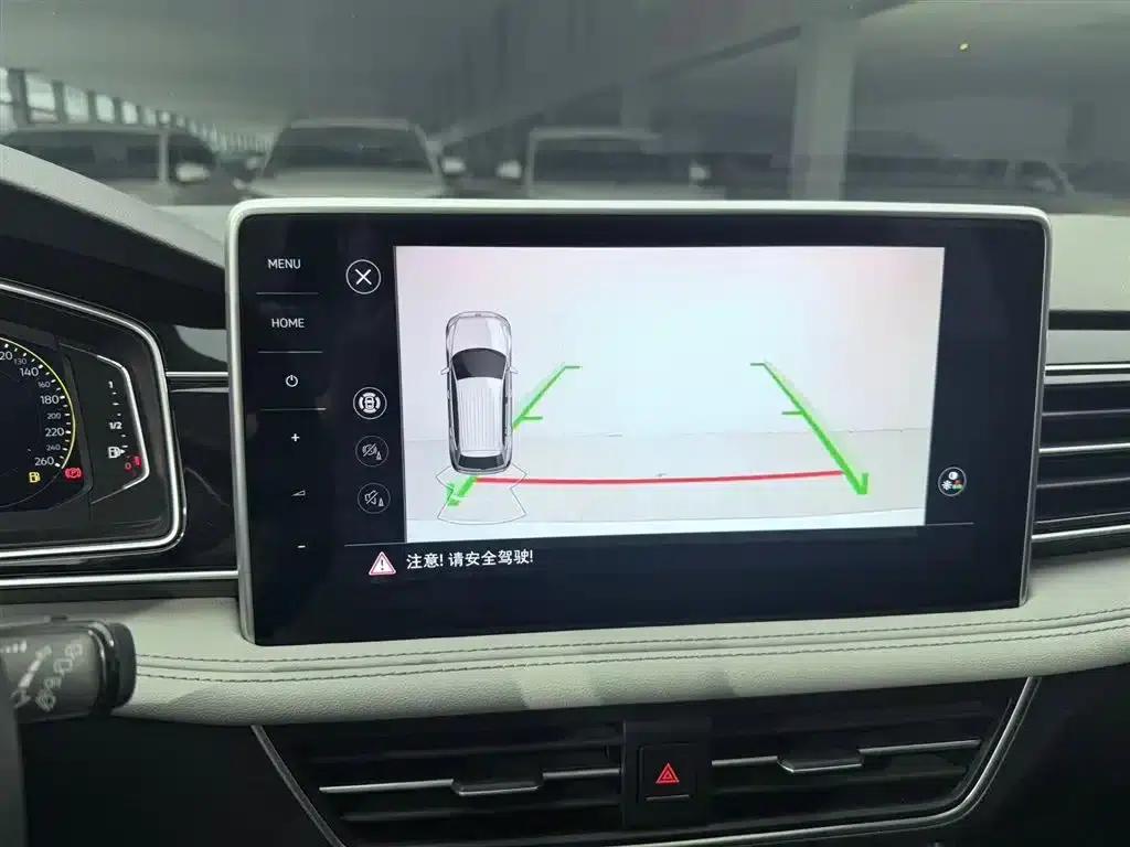 Tiguan L 2023 280TSI Automatic 2WD Trendy Limited Edition — миниатюра 9