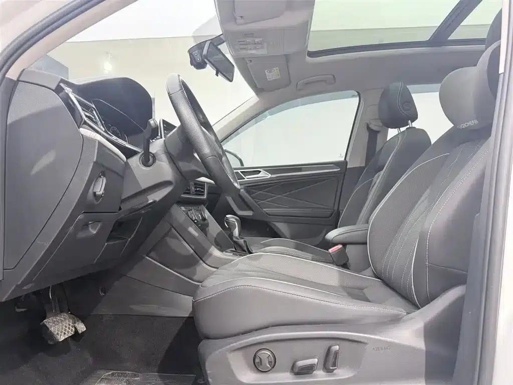 Tiguan L 2023 280TSI Automatic 2WD Trendy Limited Edition — миниатюра 10