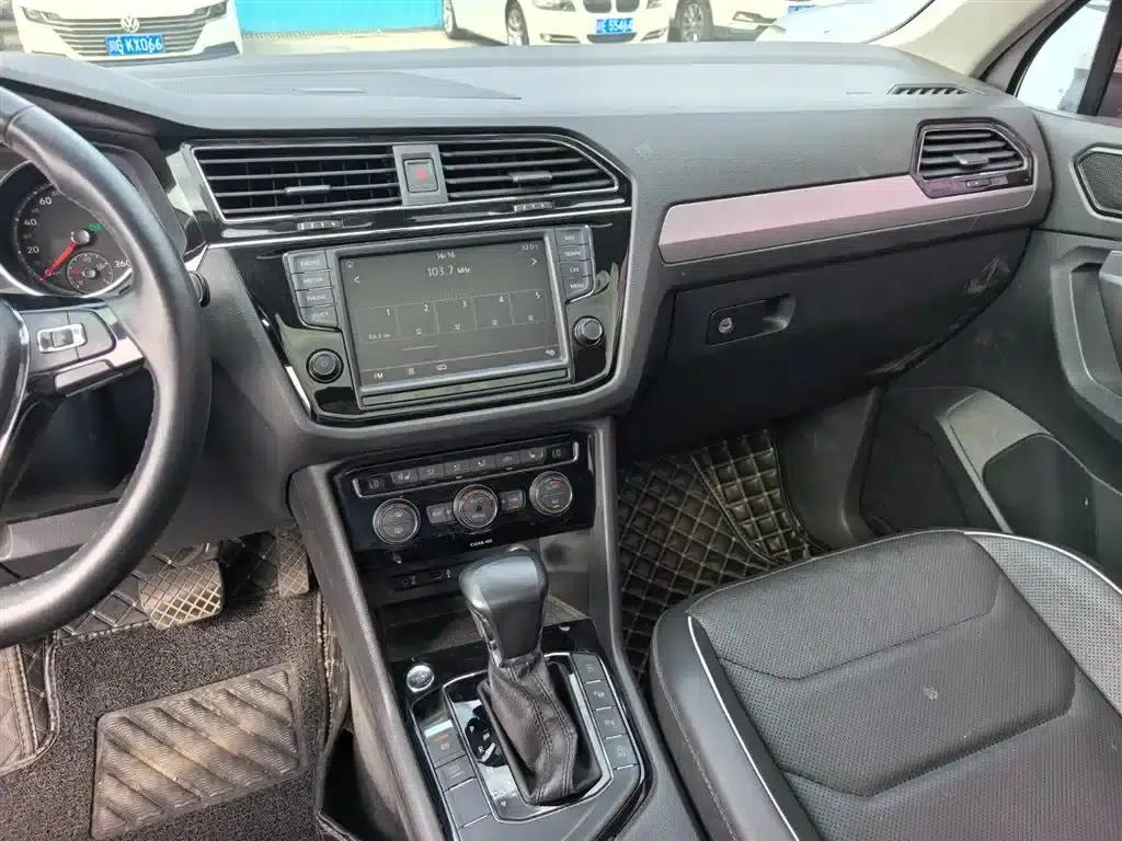 Tiguan L 2017 330TSI Automatic 2WD Flagship Edition — миниатюра 13