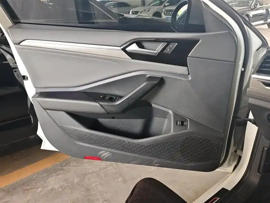 Sagitar 2021 280TSI DSG 30th Anniversary Edition — миниатюра 7