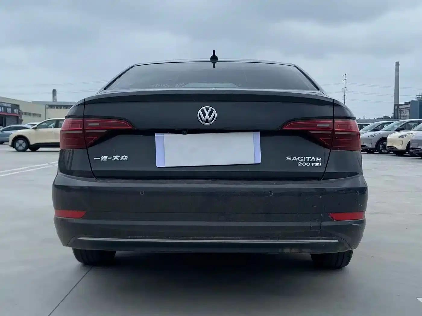 2021 Volkswagen Sagitar 280TSI DSG Super Edition — миниатюра 22