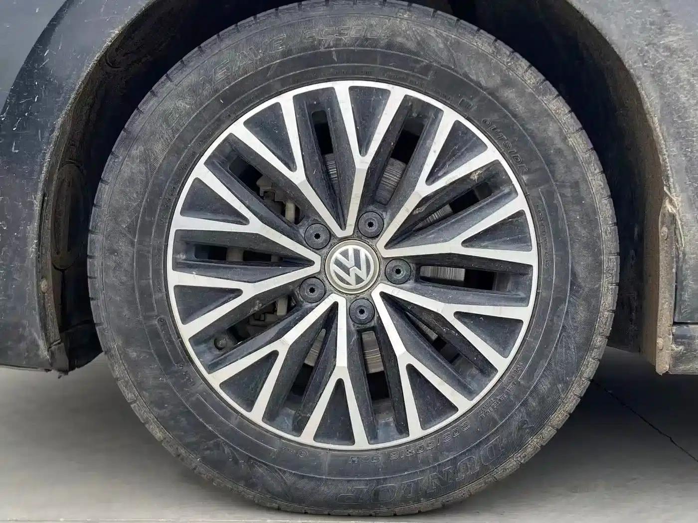 2021 Volkswagen Sagitar 280TSI DSG Super Edition — миниатюра 7