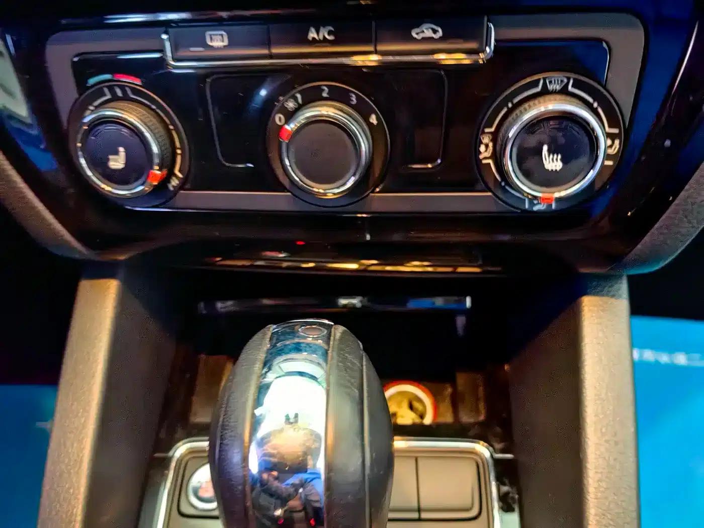 2017 Volkswagen Sagitar 1.6L Automatic Comfort Edition — миниатюра 8