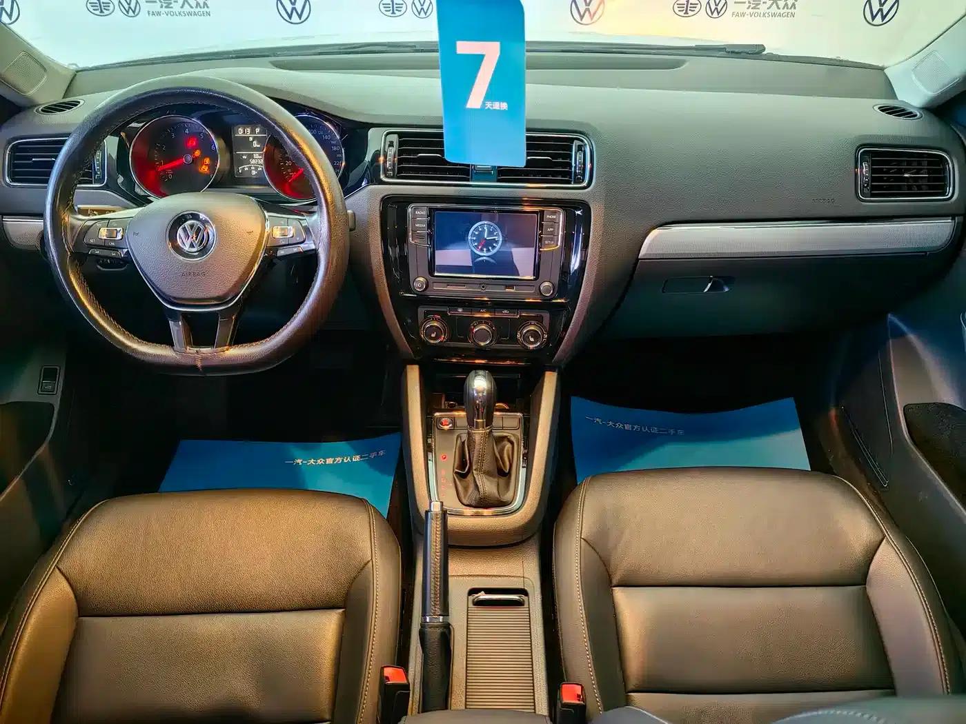 2017 Volkswagen Sagitar 1.6L Automatic Comfort Edition — миниатюра 10