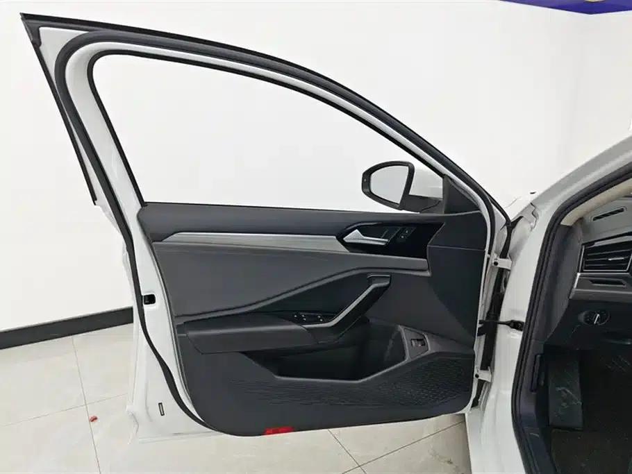 2022 Volkswagen Sagitar 280TSI DSG Super Edition — миниатюра 7