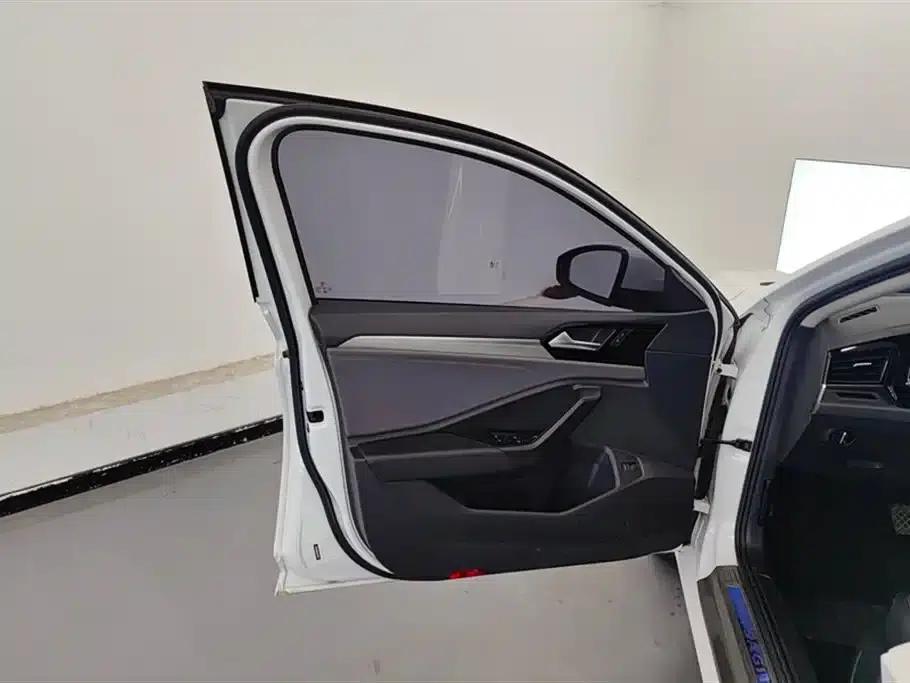 2022 Volkswagen Sagitar 280TSI DSG Flying Edition — миниатюра 7