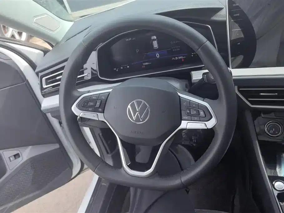 2023 Volkswagen Sagitar 300TSI DSG Super Edition — миниатюра 15