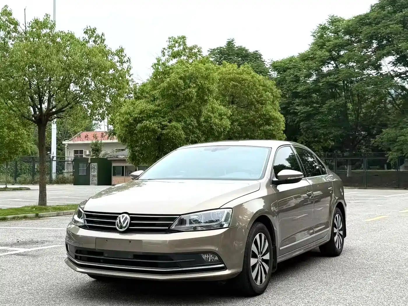2018 Volkswagen Sagitar 1.6L Automatic Comfort Model — миниатюра 2