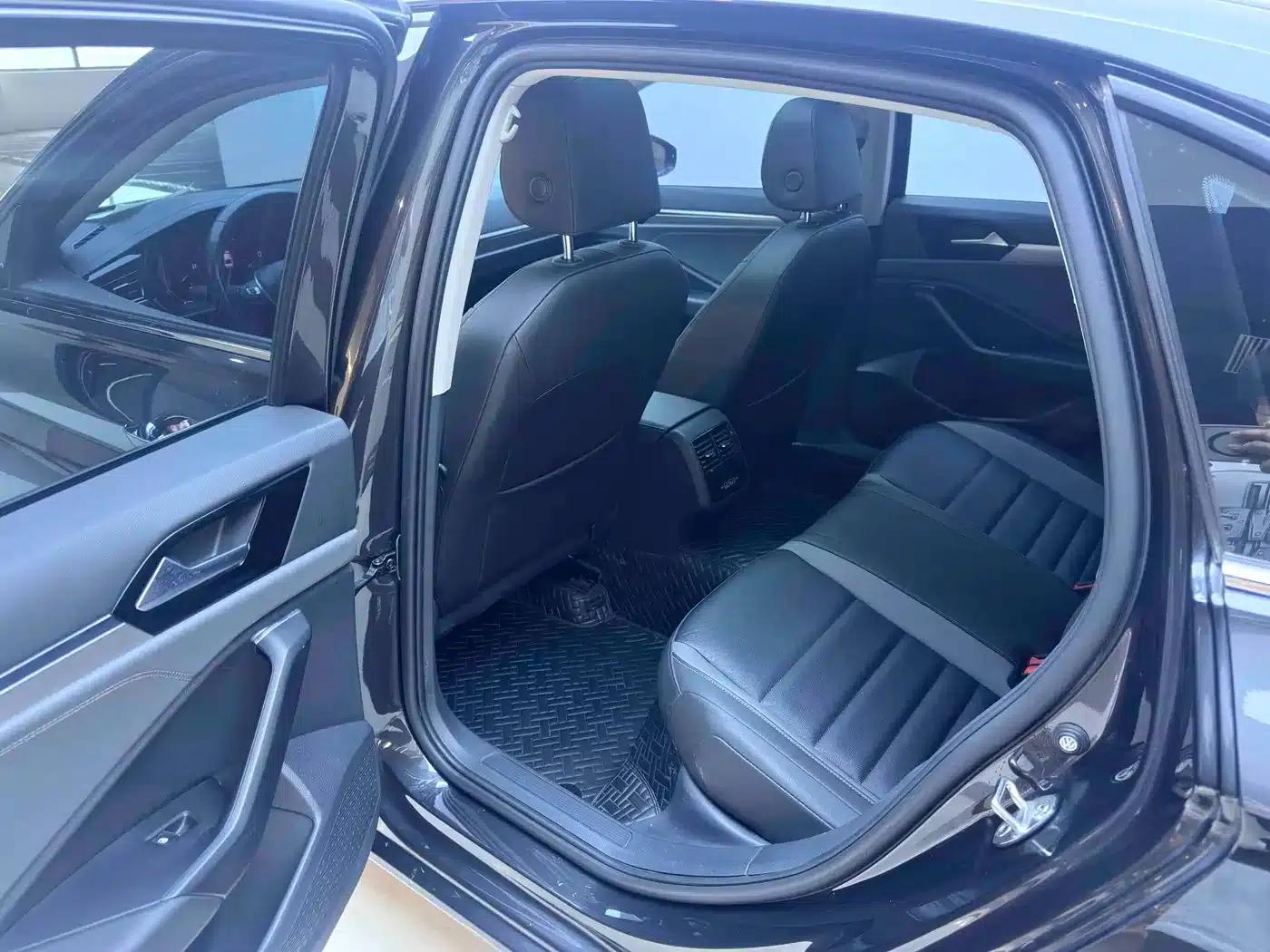2022 Volkswagen Sagitar 280TSI DSG Super Edition — миниатюра 10