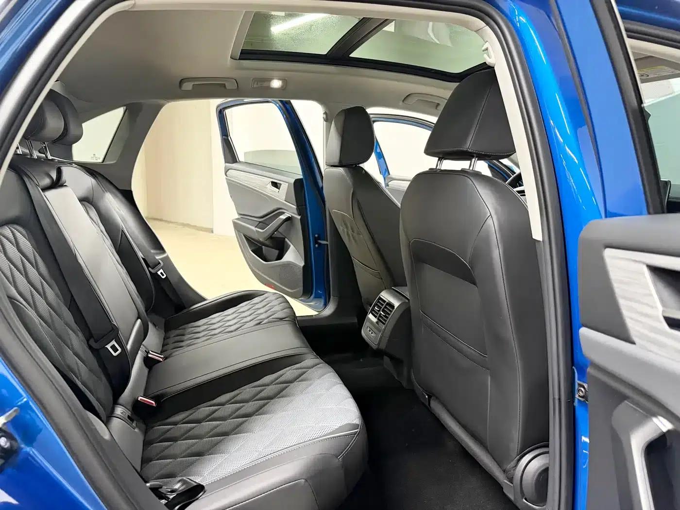 2023 Volkswagen Sagitar 280TSI DSG Super Edition — миниатюра 9