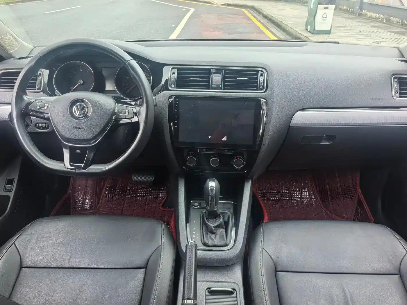 2018 Volkswagen Sagitar 1.6L Automatic Comfort Model — миниатюра 11