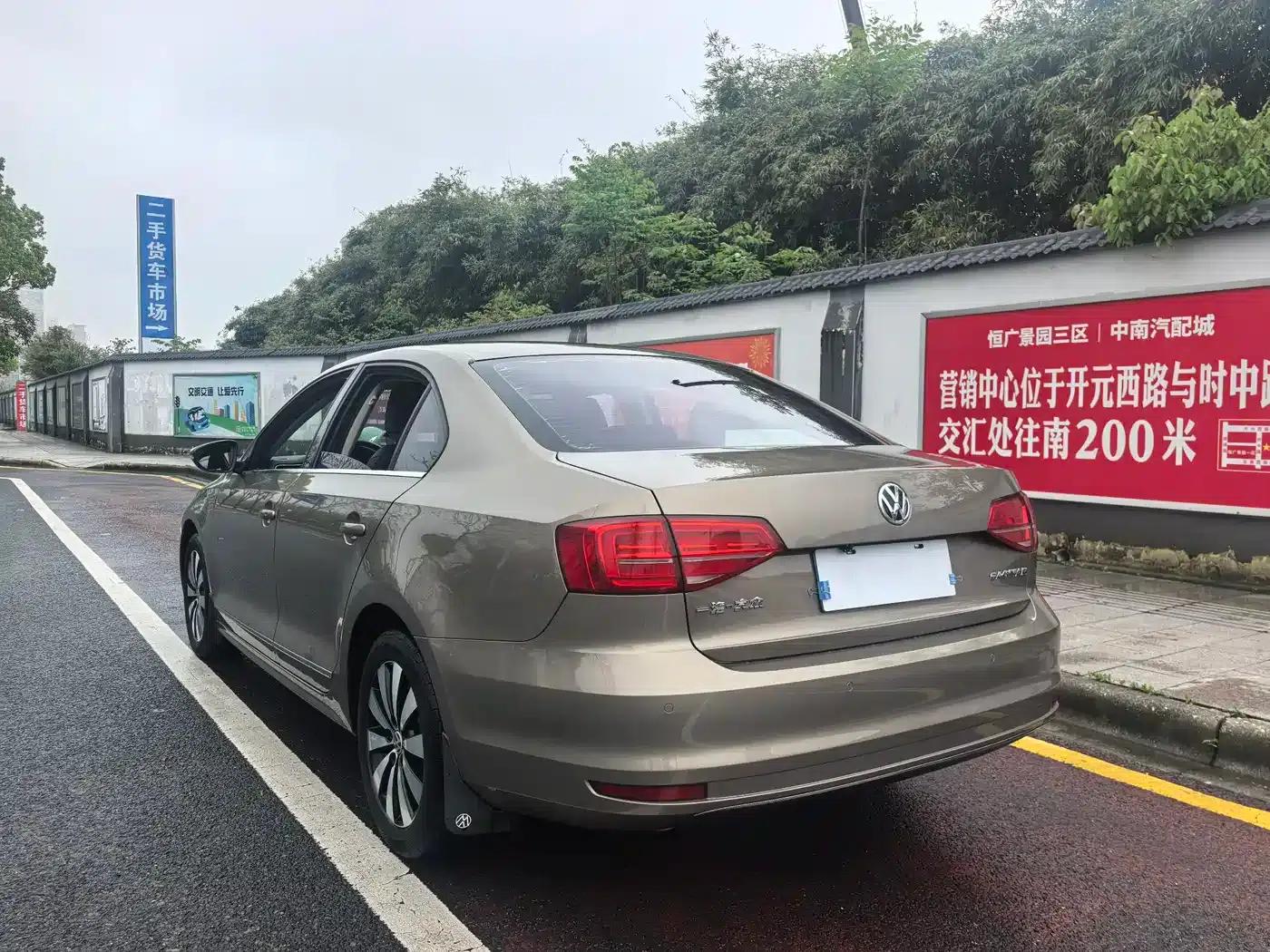 2018 Volkswagen Sagitar 1.6L Automatic Comfort Model — миниатюра 16