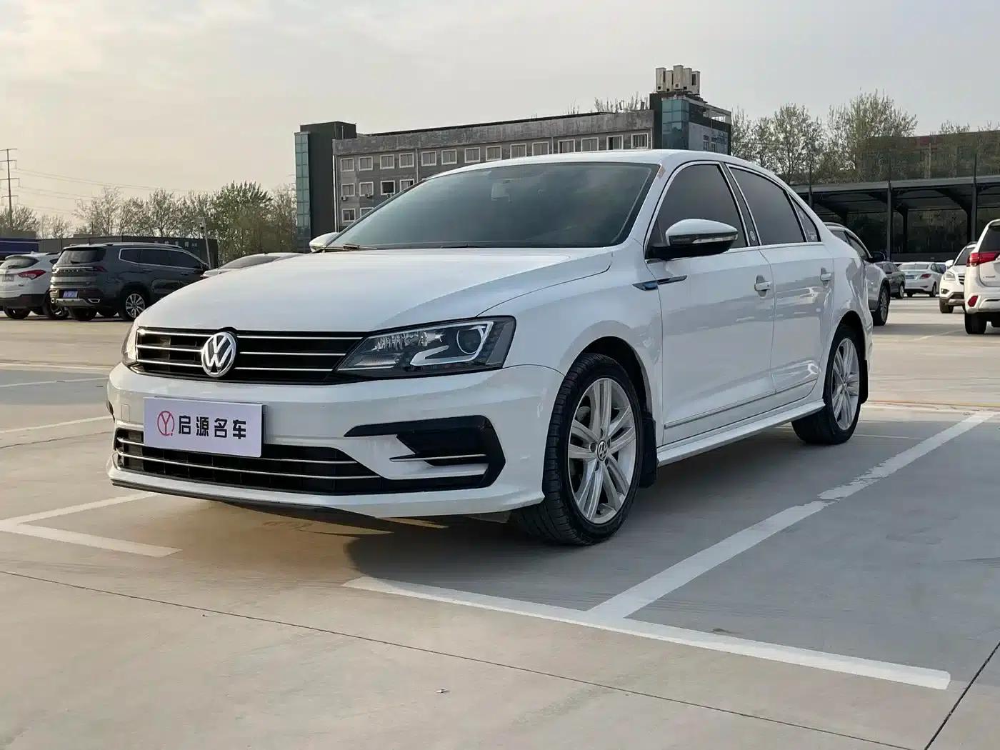 2018 Volkswagen Sagitar 280TSI DSG Dynamic Edition — миниатюра 1