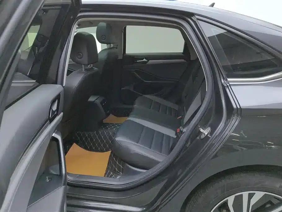 2022 Volkswagen Sagitar 280TSI DSG Flying Edition — миниатюра 11