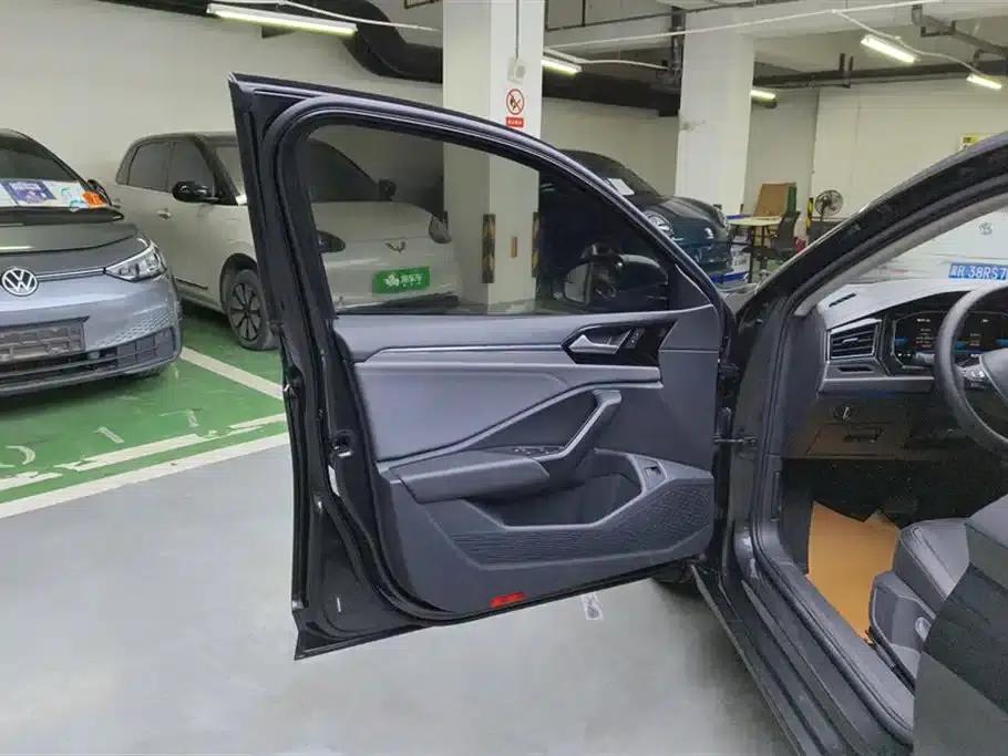 2022 Volkswagen Sagitar 280TSI DSG Flying Edition — миниатюра 7