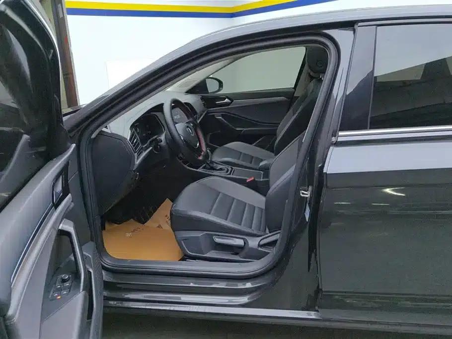 2022 Volkswagen Sagitar 280TSI DSG Flying Edition — миниатюра 9