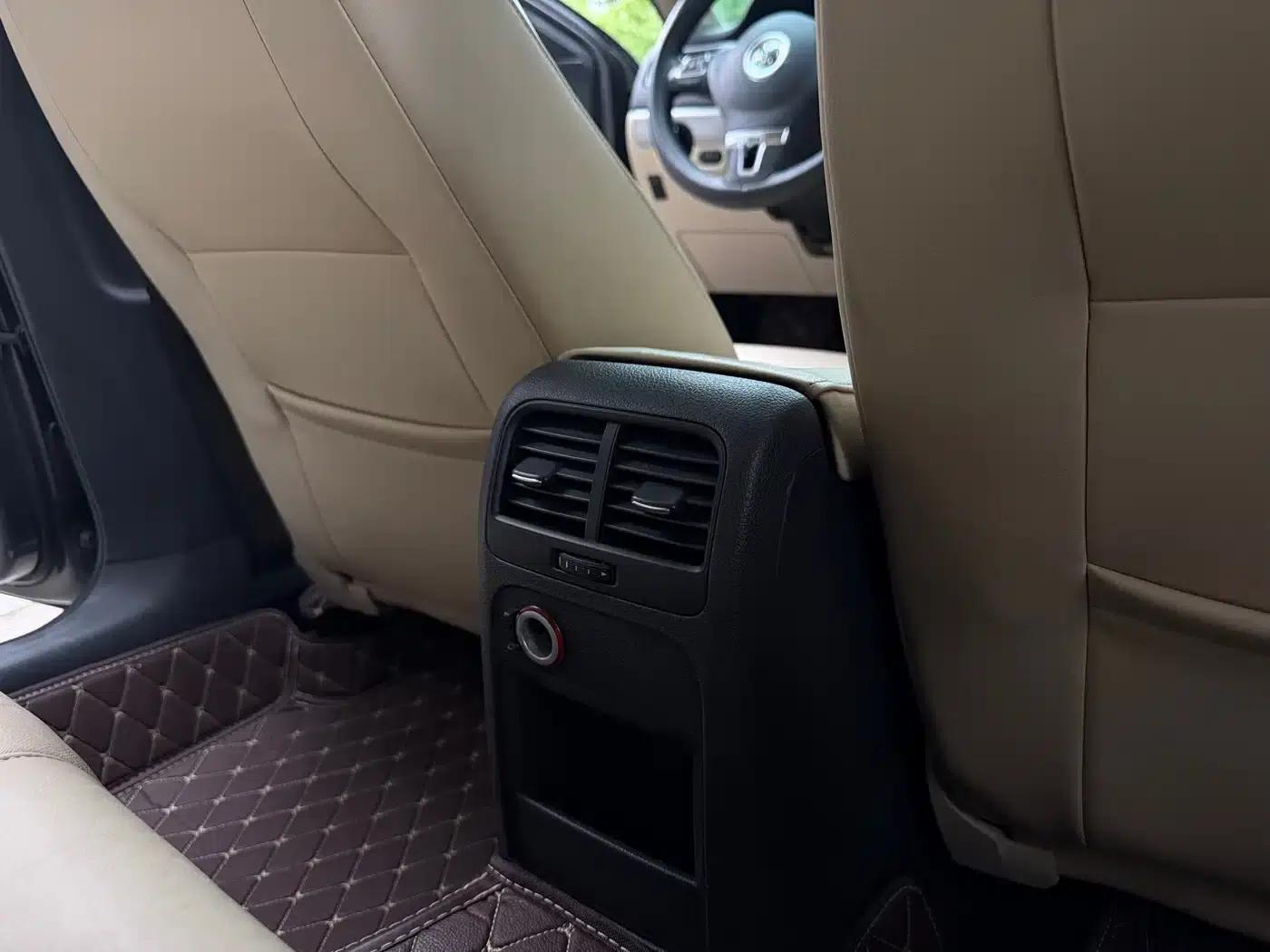2012 Volkswagen Sagitar 1.4TSI Automatic Luxury — миниатюра 20