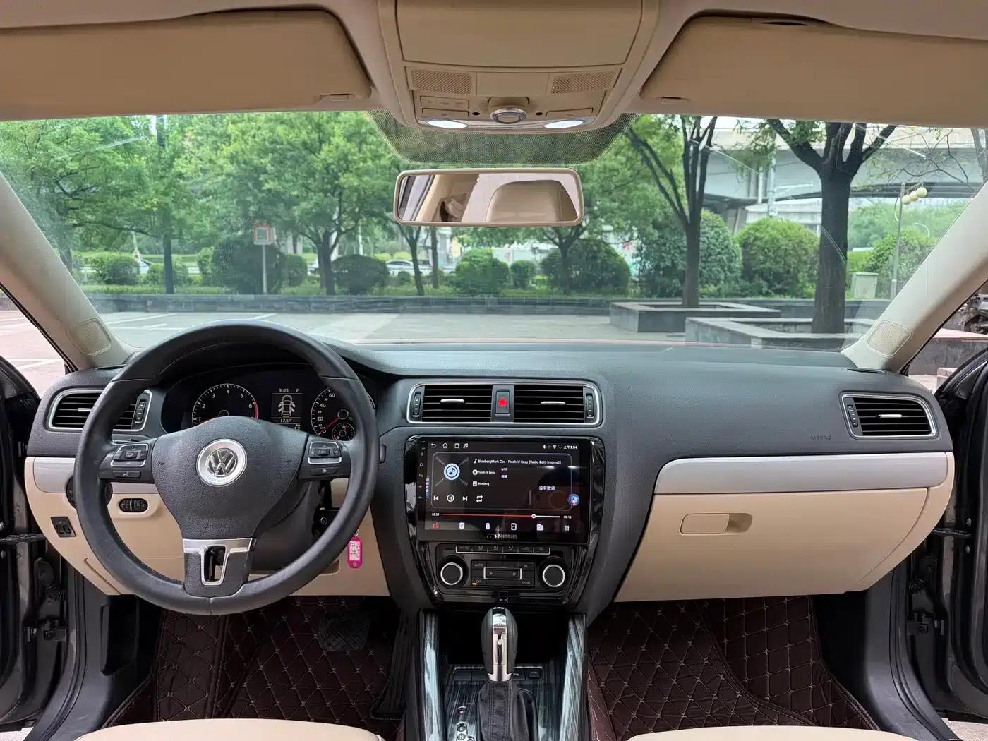 2012 Volkswagen Sagitar 1.4TSI Automatic Luxury — миниатюра 24