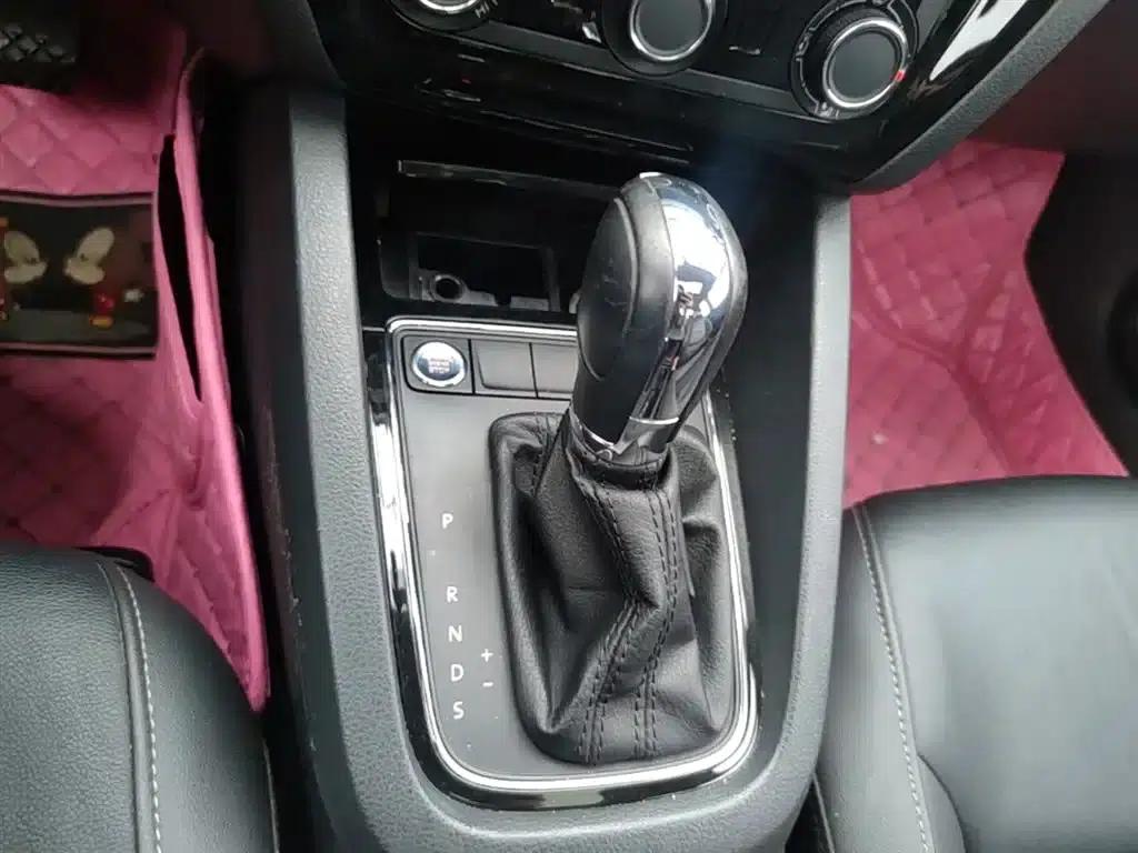 2018 Volkswagen Sagitar 1.6L Automatic Comfort Model — миниатюра 14