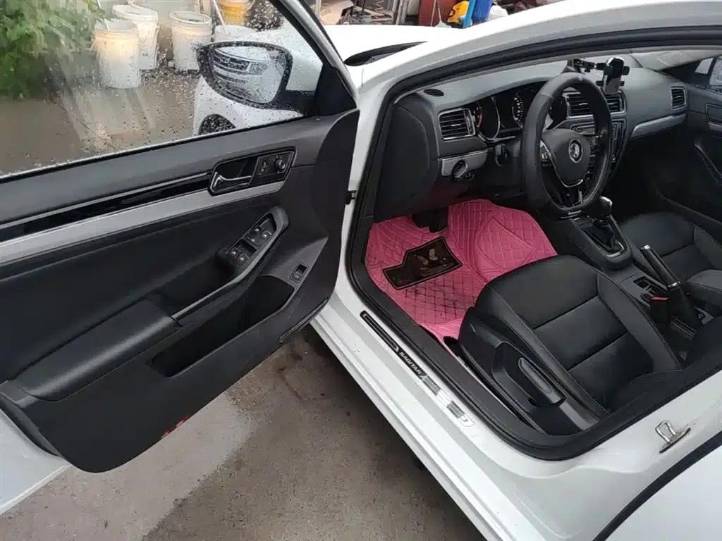 2018 Volkswagen Sagitar 1.6L Automatic Comfort Model — миниатюра 16