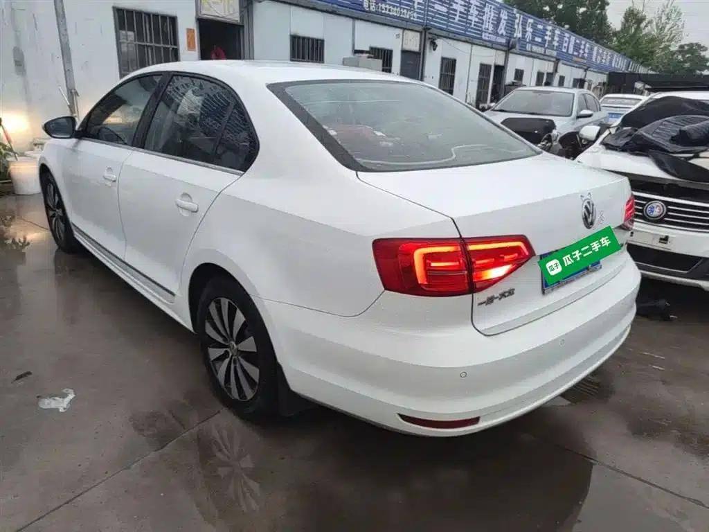 2018 Volkswagen Sagitar 1.6L Automatic Comfort Model — миниатюра 5