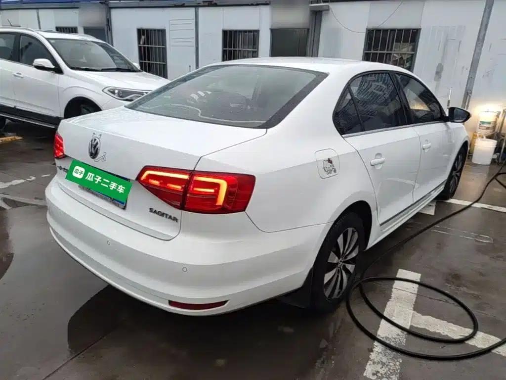 2018 Volkswagen Sagitar 1.6L Automatic Comfort Model — миниатюра 7