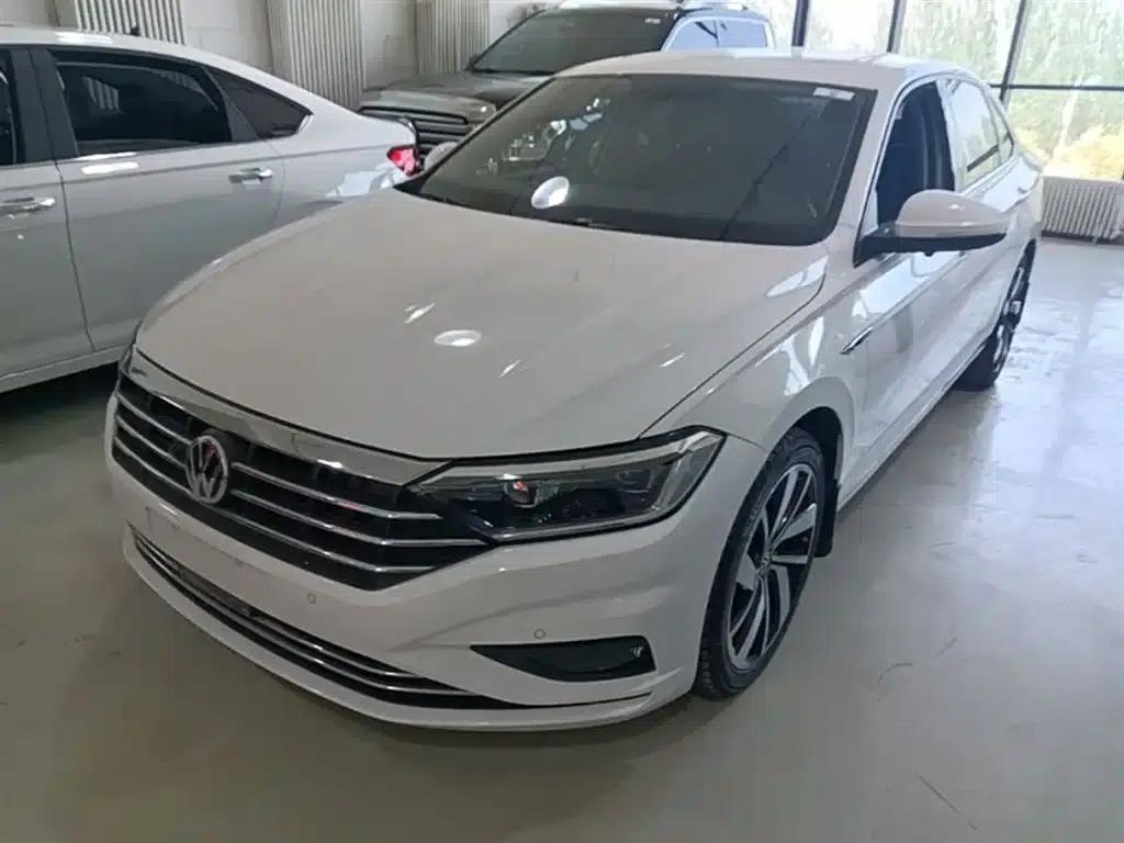 2021 Volkswagen Sagitar 280TSI DSG Excellence Edition — миниатюра 2