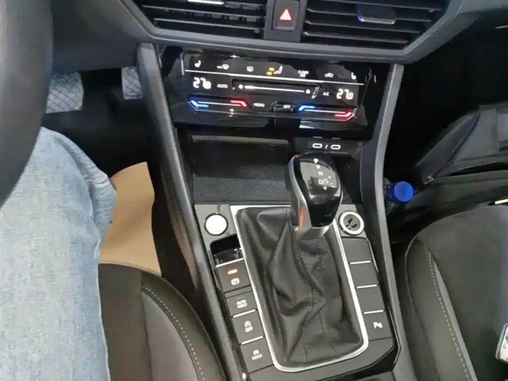 2021 Volkswagen Sagitar 280TSI DSG Excellence Edition — миниатюра 14