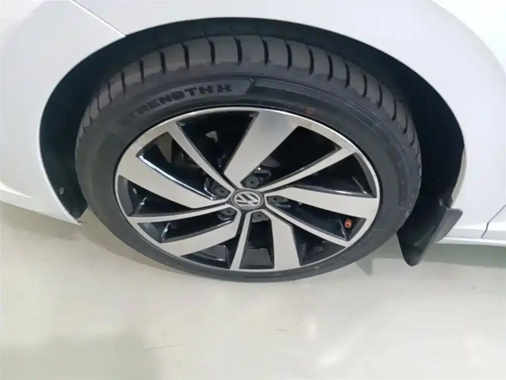 2021 Volkswagen Sagitar 280TSI DSG Excellence Edition — миниатюра 23