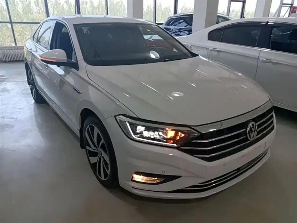 2021 Volkswagen Sagitar 280TSI DSG Excellence Edition — миниатюра 4