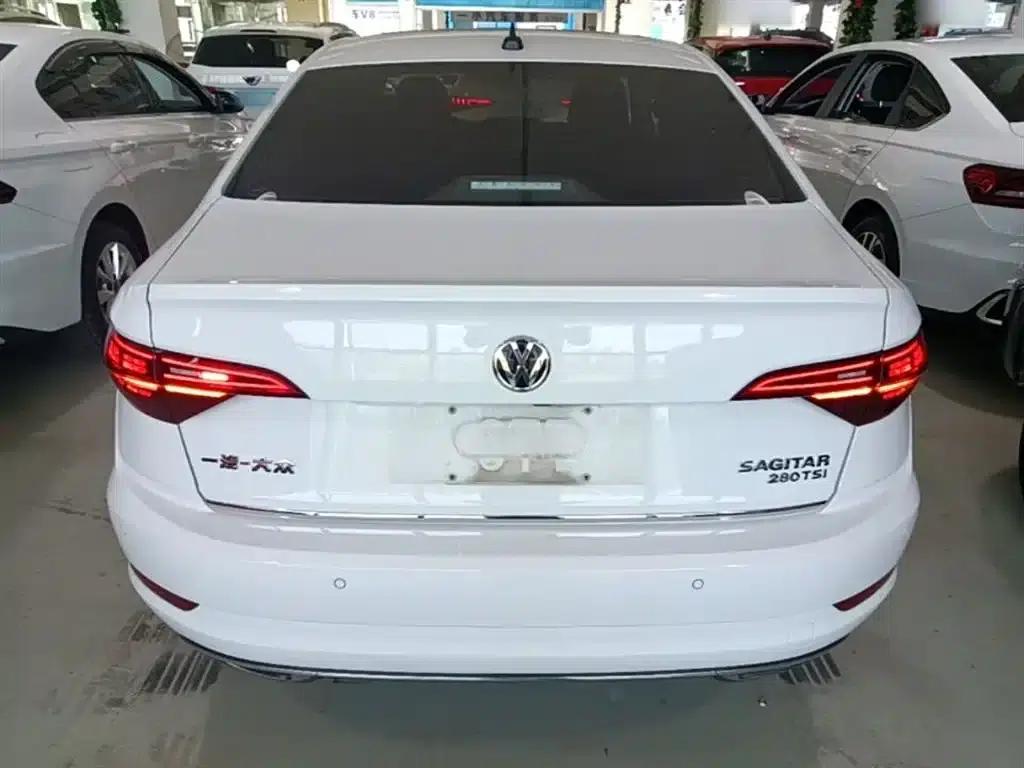 2021 Volkswagen Sagitar 280TSI DSG Excellence Edition — миниатюра 6